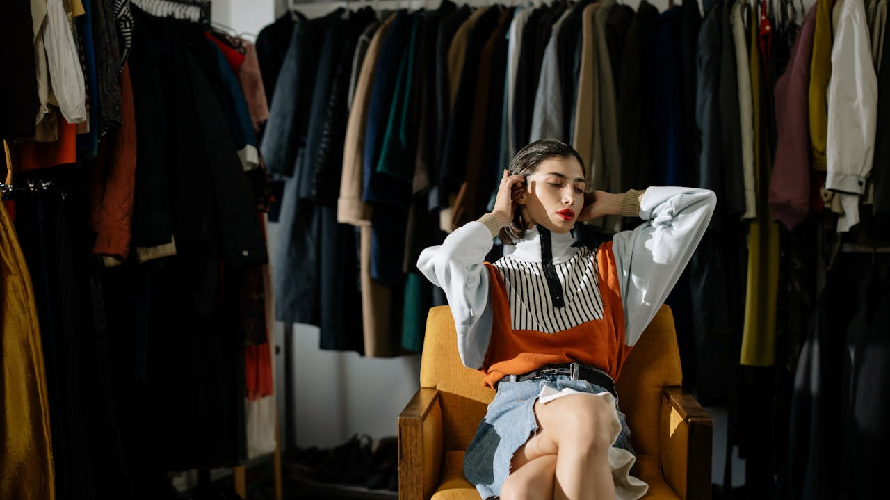 Luxury Women’s Clothing Online: The Smart Way to Invest in Style