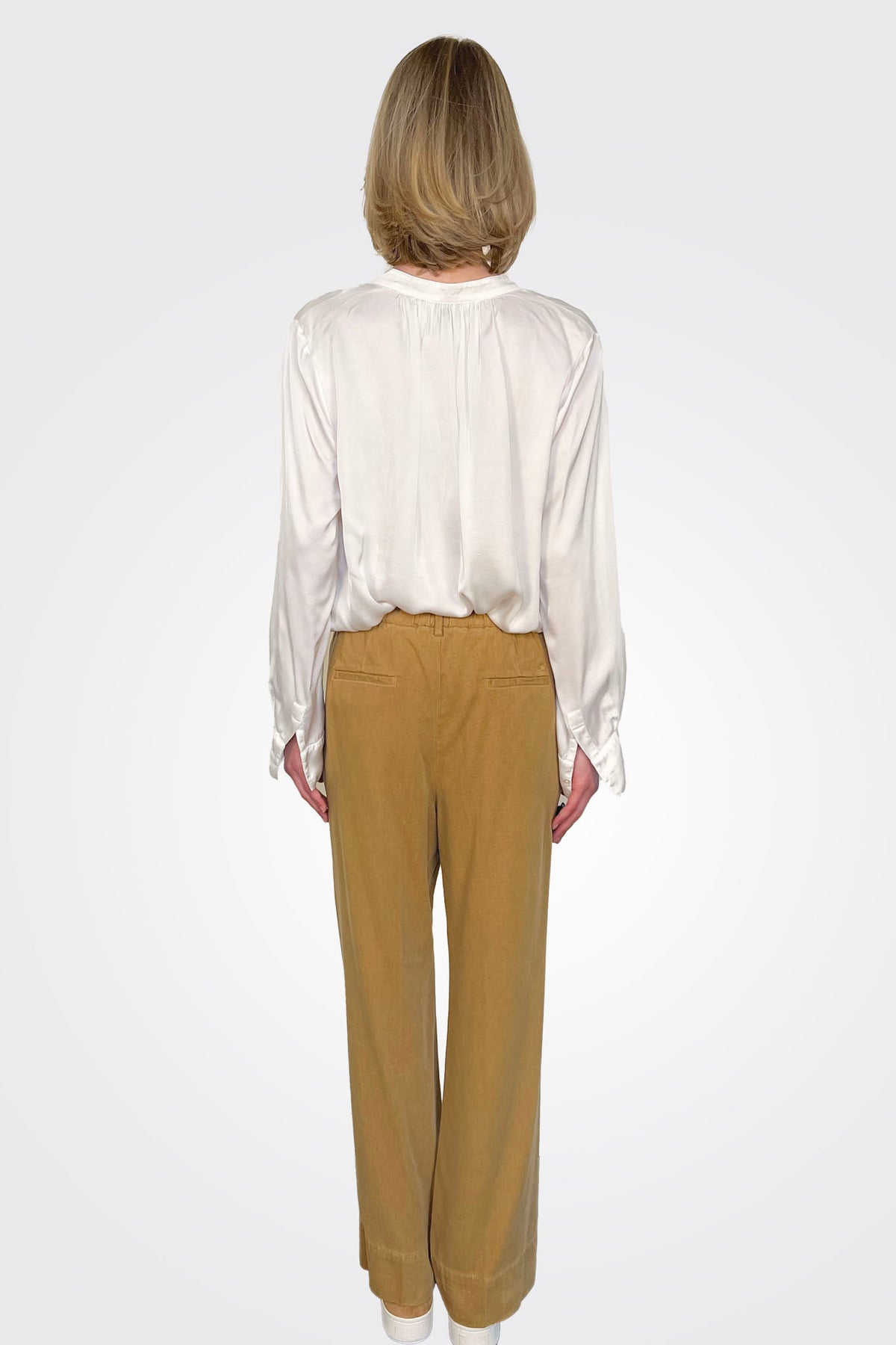 New York Cozy Straight - Camel by Masons — alternate view