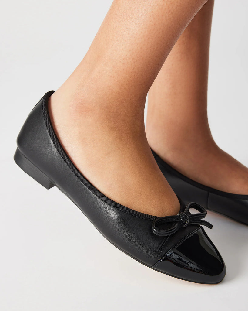 Ellison Ballet Flat Black Leather– 25 South Boutiques